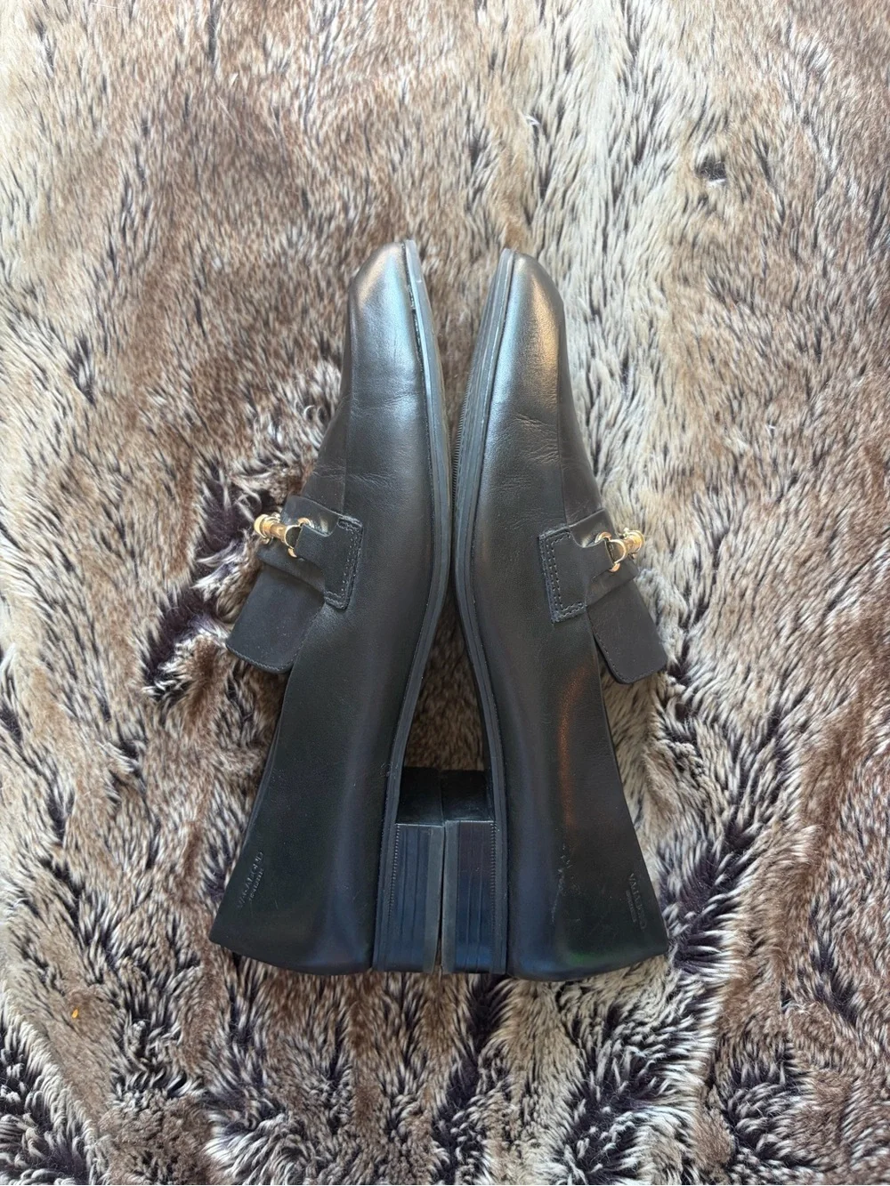 Vagabond Frances Leather Black Loafers with Gold Chain Detail (Size 41 / U.S. 11